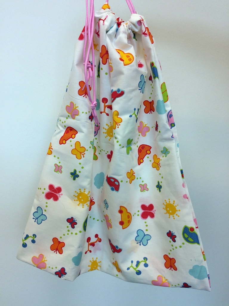 ein bunter Spielzeugsack