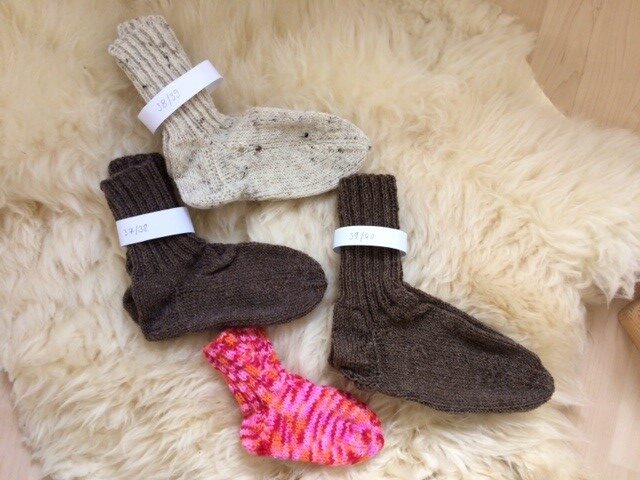 Handgestrickte Socken